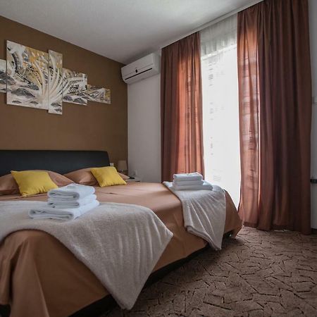 Luxury Apartment With Private Heated Pool Šibenik Exteriér fotografie